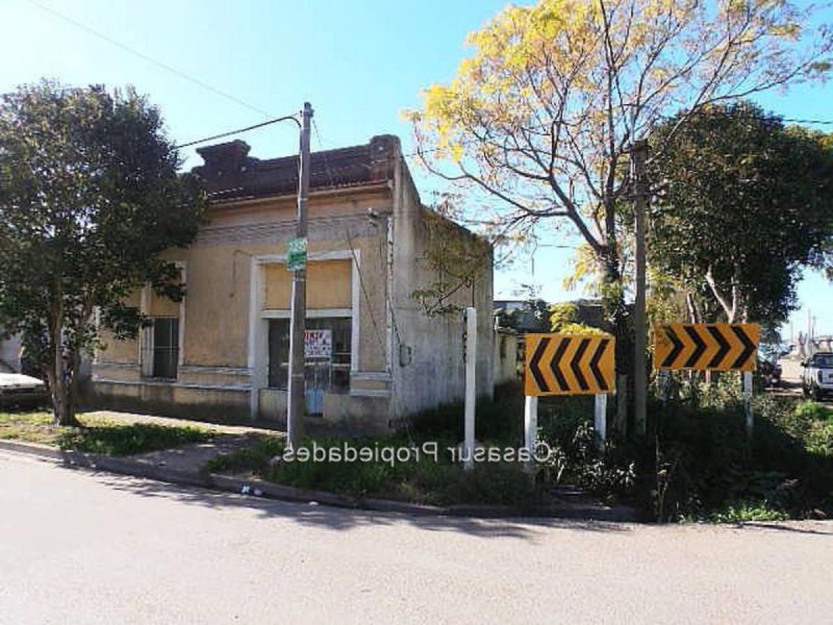 2 bedrooms House in Canelones, Uruguay No. 12337