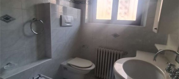 8 rooms Villa in Valmorea, Italy No. 2596 15