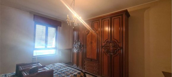 8 rooms Villa in Valmorea, Italy No. 2596 36