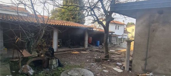 8 rooms Villa in Valmorea, Italy No. 2596 21