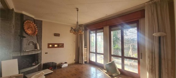8 rooms Villa in Valmorea, Italy No. 2596 41
