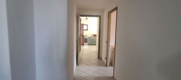 8 rooms Villa in Valmorea, Italy No. 2596 17