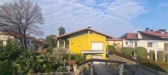 8 rooms Villa in Valmorea, Italy No. 2596 50