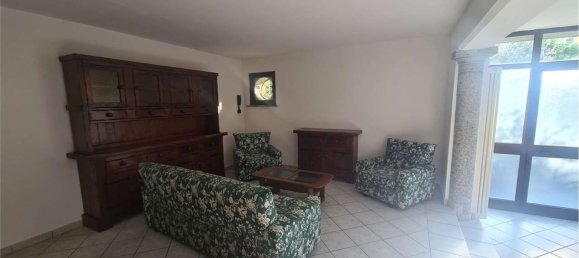 8 rooms Villa in Valmorea, Italy No. 2596 7
