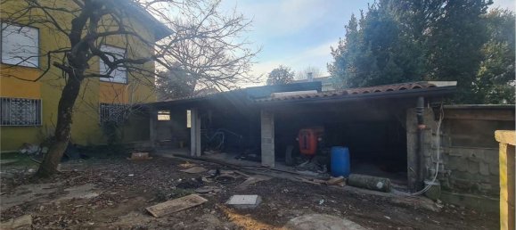 8 rooms Villa in Valmorea, Italy No. 2596 25