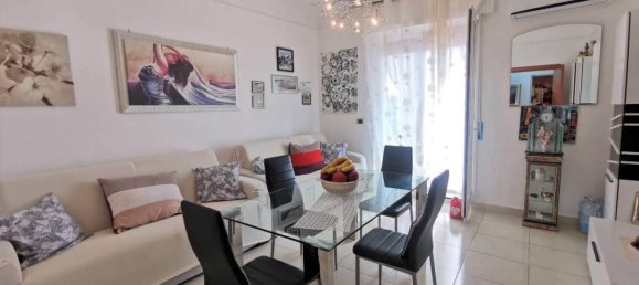 2 bedrooms Apartment in Taranto, Italy No. 342999 3