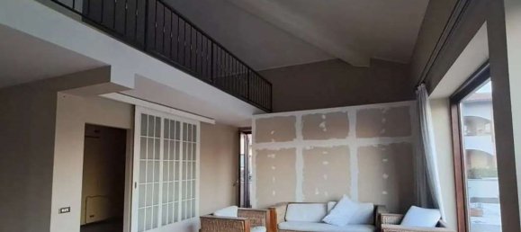 6 rooms Apartment in Mozzate, Italy No. 277448 4