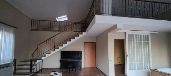 6 rooms Apartment in Mozzate, Italy No. 277448 3