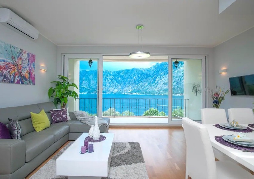 3 bedrooms Apartment in Kotor, Montenegro No. 360