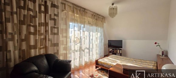 5 bedrooms Penthouse in Novara, Italy No. 371549 11