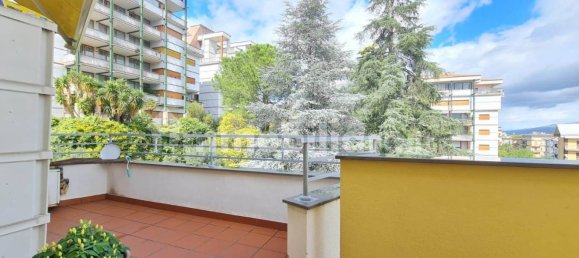 Duplex de 5 divisões em Cosenza, Italy N.º 213312 9