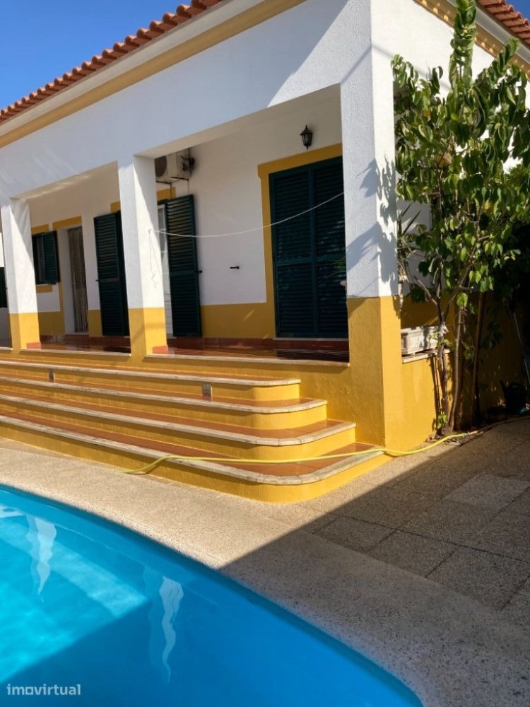 Casa de 3 dormitorios en Marinhais, Portugal No. 249426