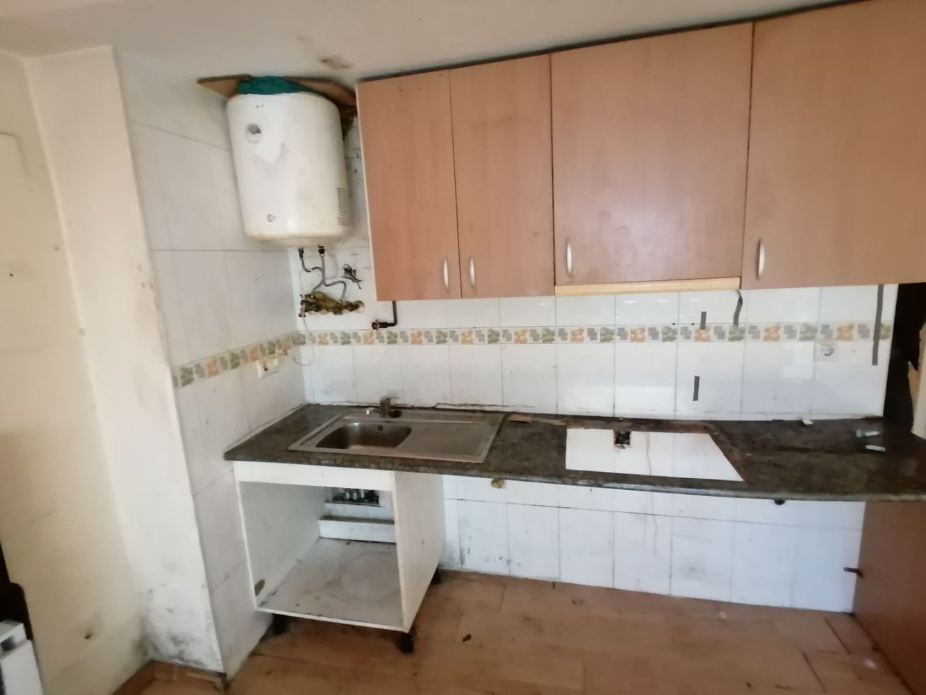 Apartamento de 2 dormitorios en Zaragoza, Spain No. 229904