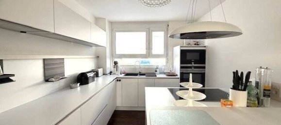 5-salle Maison de ville à Goppingen, Germany No. 69587 4