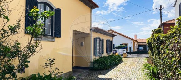 5 bedrooms House in Angra do Heroismo, Portugal No. 180005 5