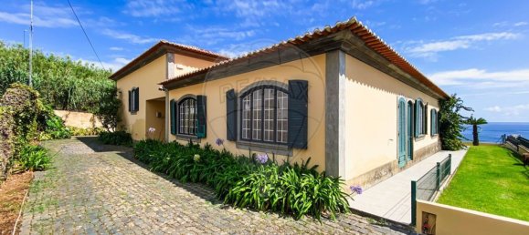 5 bedrooms House in Angra do Heroismo, Portugal No. 180005 3
