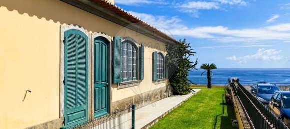 5 bedrooms House in Angra do Heroismo, Portugal No. 180005 4