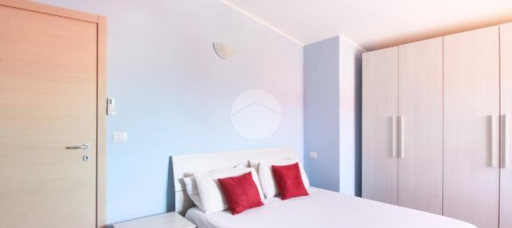 1 bedroom Apartment in Alba Adriatica, Italy No. 302246 11