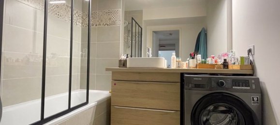 2 Schlafzimmer Wohnung in Eaubonne, France, Nr. 194202 9