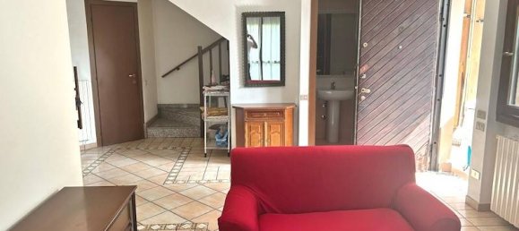 2 chambres Appartement à Muggiò, Italy No. 268580 4