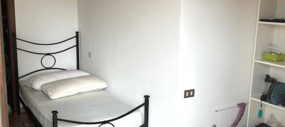 2 chambres Appartement à Muggiò, Italy No. 268580 9
