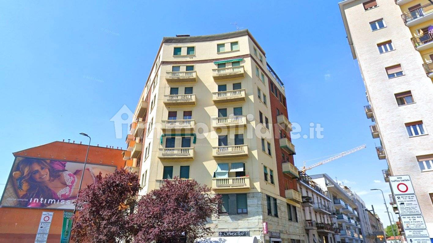 2 غرف نوم شقة في Milan, Italy رقم 384290