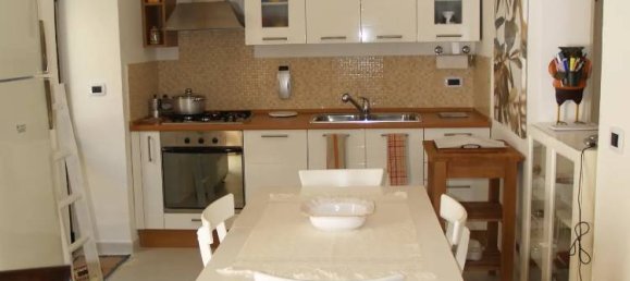 Casa de 4 habitaciónes en Miggiano, Italy No. 129556 4