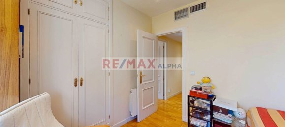 4 chambres Appartement à Madrid, Spain No. 142125 30