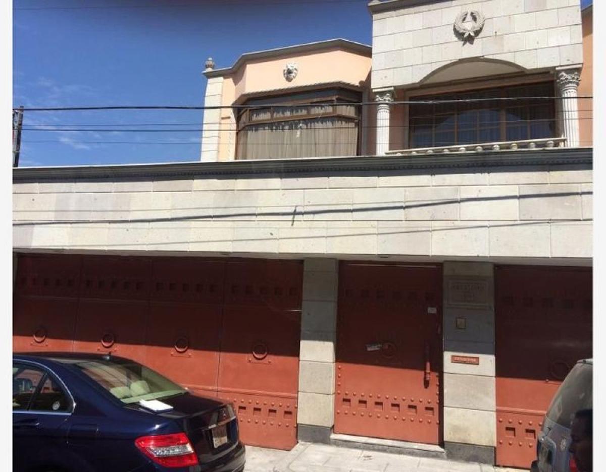 Casa de 4 dormitorios en Mexicali, Mexico No. 184829