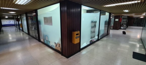 21m² Office in Porto, Portugal No. 50624 6