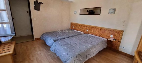 8 غرف نوم بناية في Bourg-Sainte-Marie, France رقم 87537 13