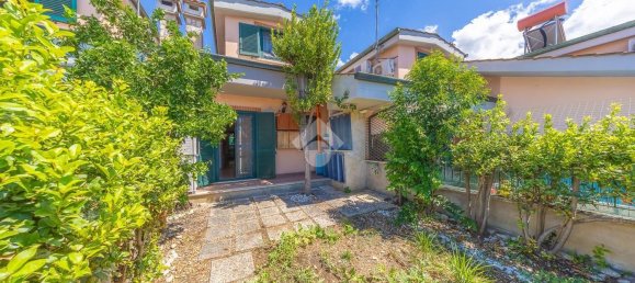 Casa de 3 habitaciónes en Guidonia Montecelio, Italy No. 299355 17