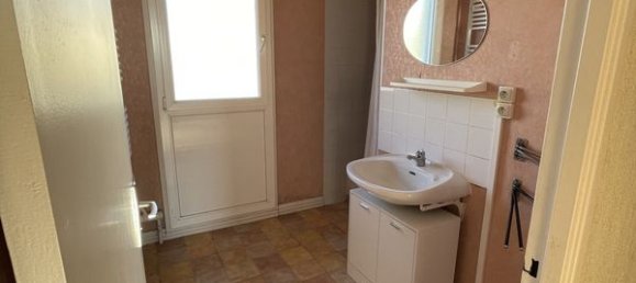 Casa de 3 dormitorios en Isle, France No. 96340 10