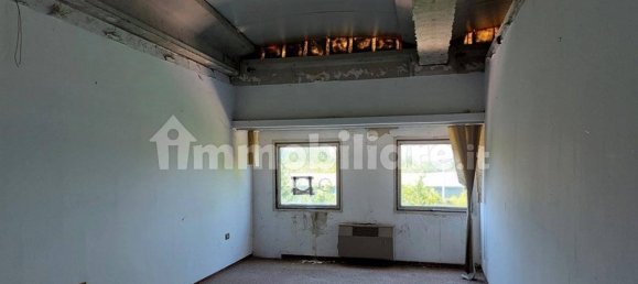 1592m² Warehouse in Umbertide, Italy No. 354592 9