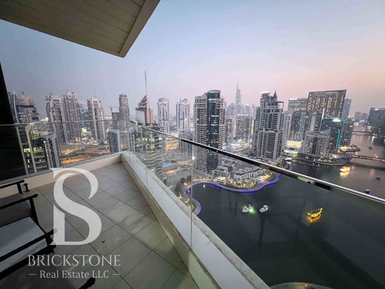 3 bedrooms Apartment in Dubai Marina, UAE No. 15120