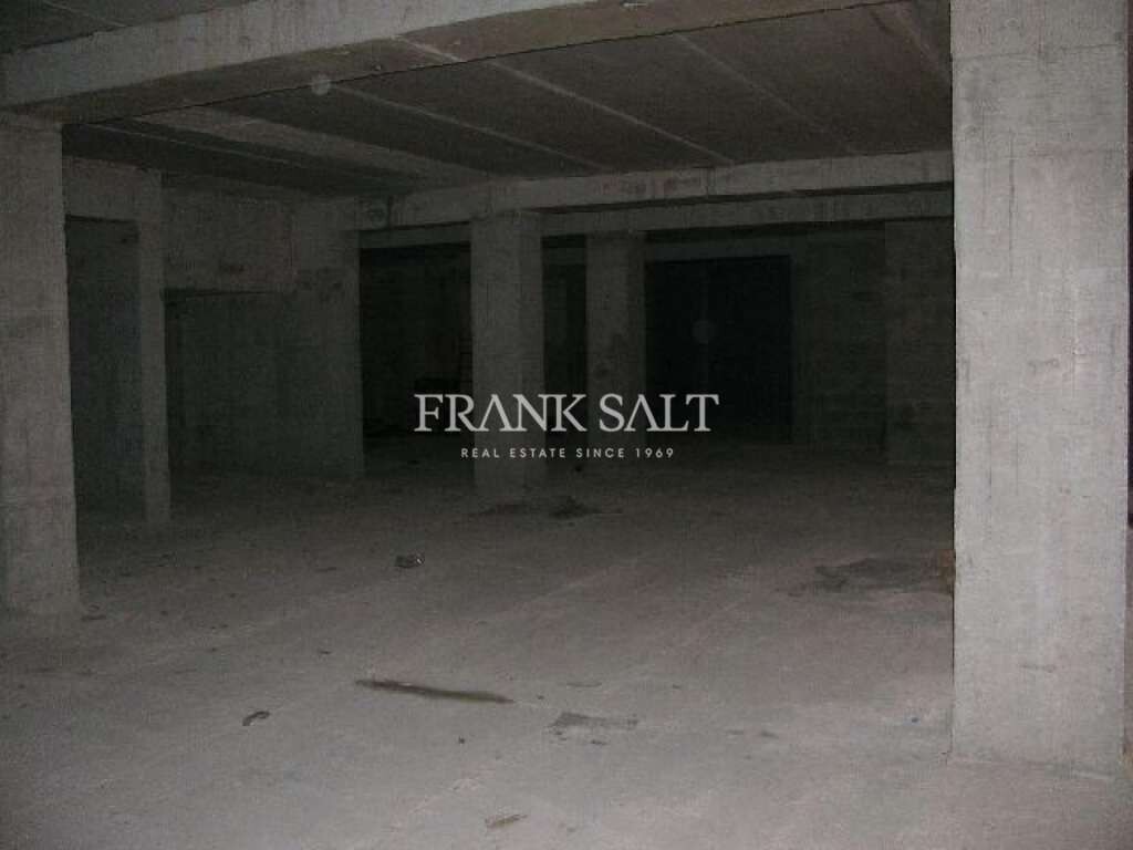 Imóvel comercial com habitação em Swieqi, Malta 277 m² N.º 8270