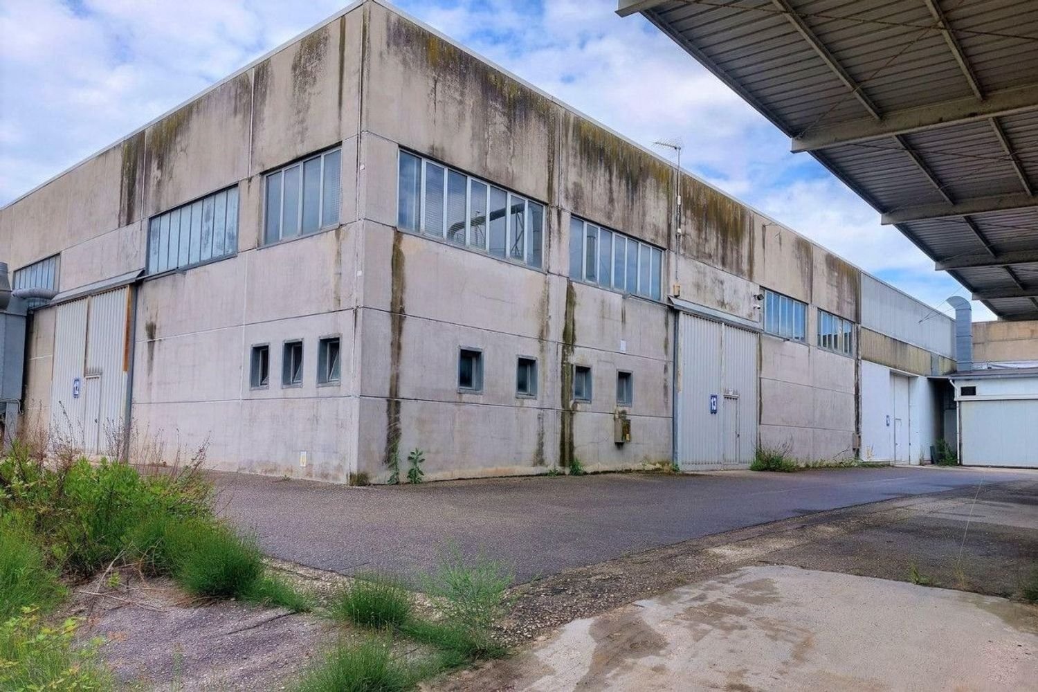 2 rooms Warehouse in Magione, Italy No. 126400