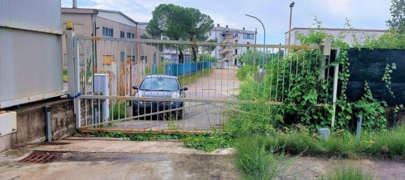 2 rooms Warehouse in Magione, Italy No. 126400 20