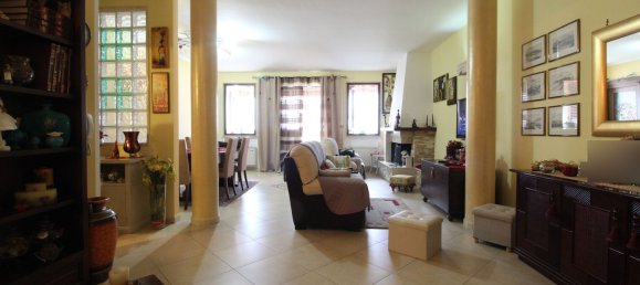 4 rooms House in Mesagne, Italy No. 42321 2