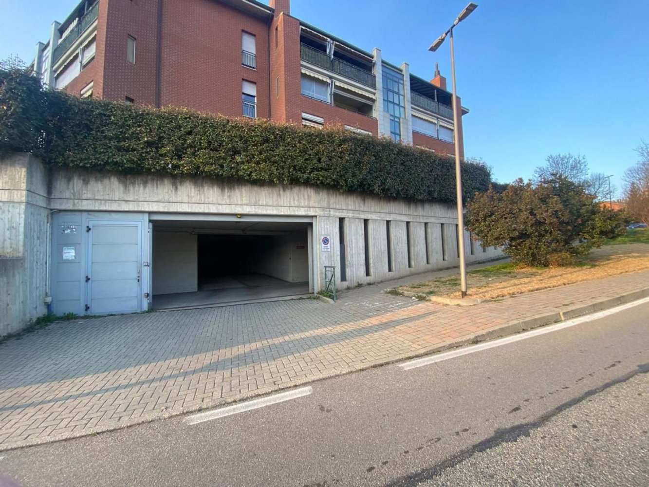 13m² Garage in Beinasco, Italy No. 274848