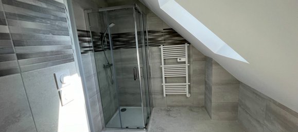 3 bedrooms House in Amilly, France No. 245167 8