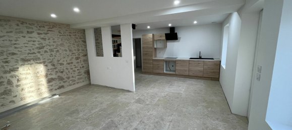 3 bedrooms House in Amilly, France No. 245167 16