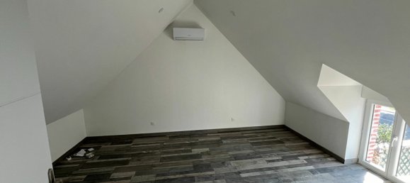 3 bedrooms House in Amilly, France No. 245167 2