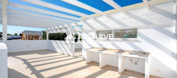 4 Schlafzimmer Villa in Quarteira, Portugal, Nr. 351568 10