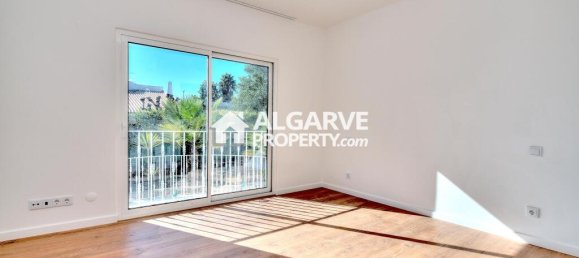4 Schlafzimmer Villa in Quarteira, Portugal, Nr. 351568 29