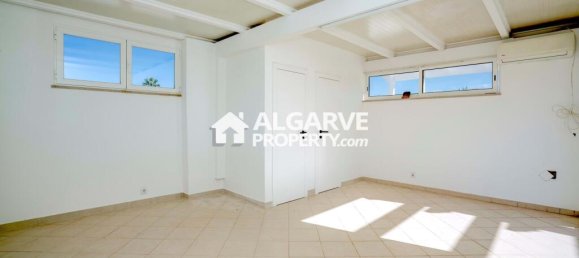 4 Schlafzimmer Villa in Quarteira, Portugal, Nr. 351568 12