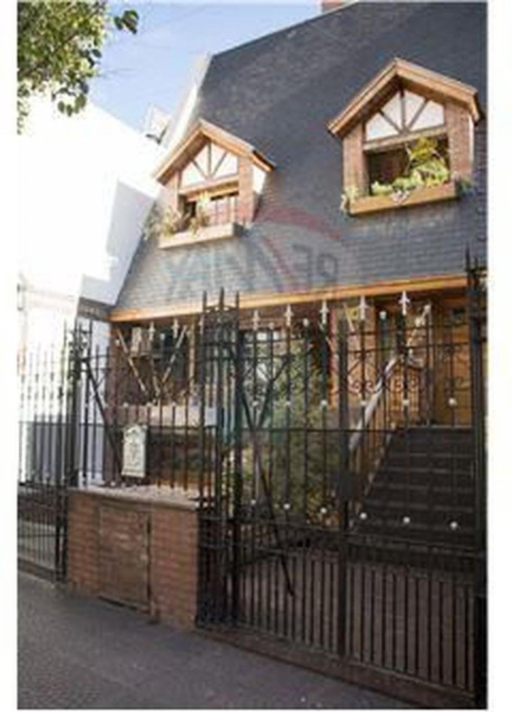 Дом с 4 спальнями в Буэнос-Айрес, Аргентина № 80068