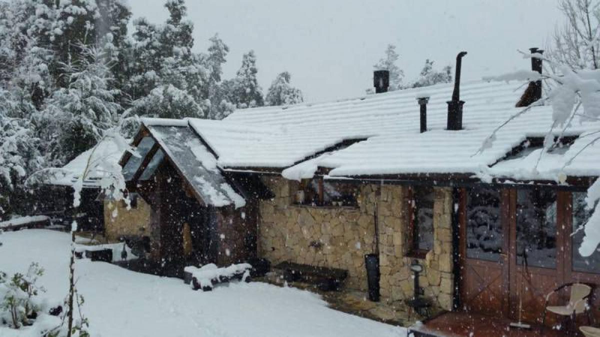 Casa de 3 dormitorios en Neuquén, Argentina No. 6033