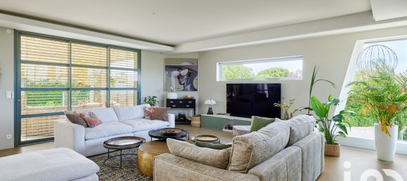 4 bedrooms House in Montblanc, France No. 344050 7