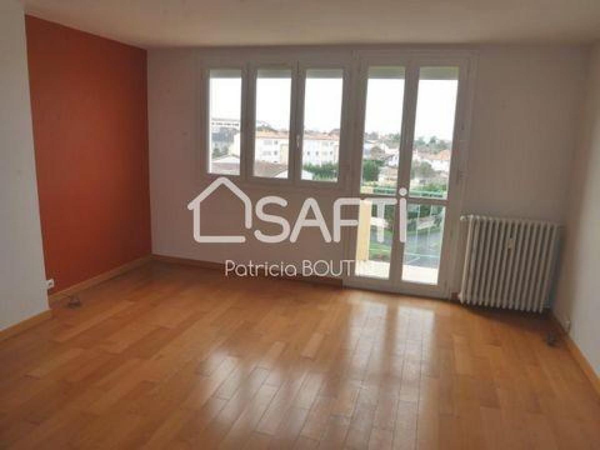 Квартира с 2 спальнями в Ньор, Франция № 27123